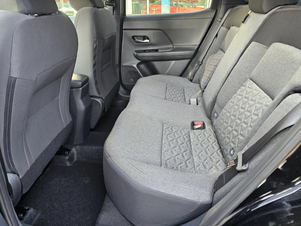 New 2027 Nissan Kicks SV AWD/4WD image 12
