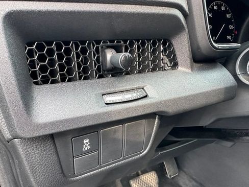 Used 2024 Honda CR-V EX image 18