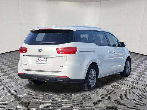 Used 2020 Kia Sedona EX FWD image 8