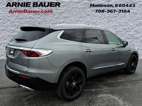 Used 2024 Buick Enclave Essence w/ Sport Touring Edition FWD image 7
