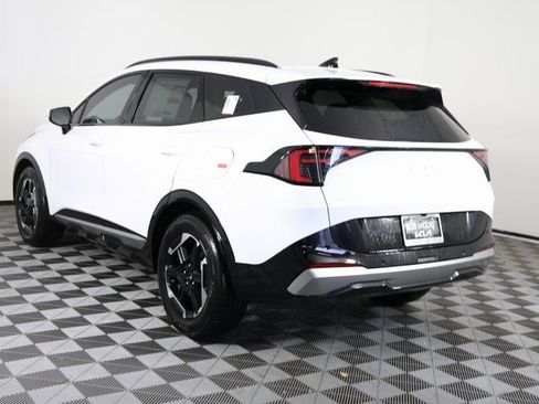 New 2026 Kia Sportage SX FWD image 5