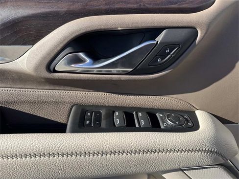Used 2022 GMC Yukon XL Denali image 21