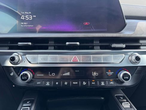 Used 2023 Kia Telluride SX X-Line AWD/4WD image 22