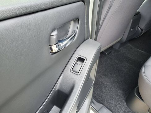 New 2025 Nissan Frontier SV AWD/4WD image 9
