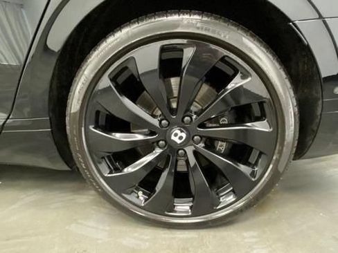 Used 2021 Bentley Flying Spur V8 AWD/4WD image 18