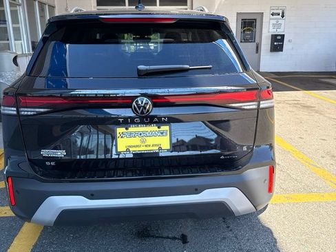 New 2026 Volkswagen Tiguan SE AWD/4WD image 13