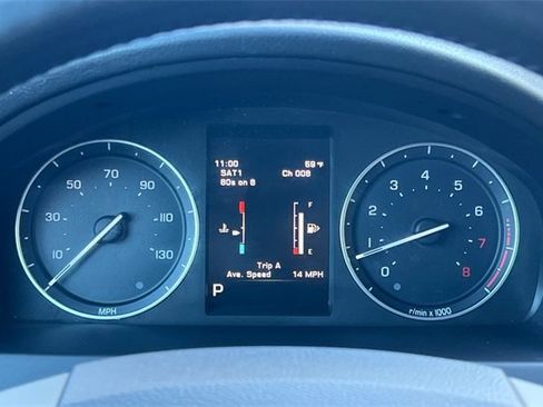 Used 2015 Land Rover LR2 HSE image 31