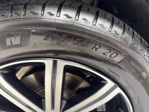 Used 2024 Mercedes-Benz GLE 350 4MATIC image 88