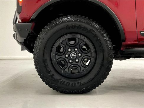 Used 2021 Ford Bronco First Edition AWD/4WD image 36