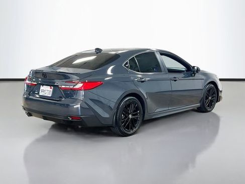 Used 2025 Toyota Camry SE w/ Convenience Package AWD/4WD image 7
