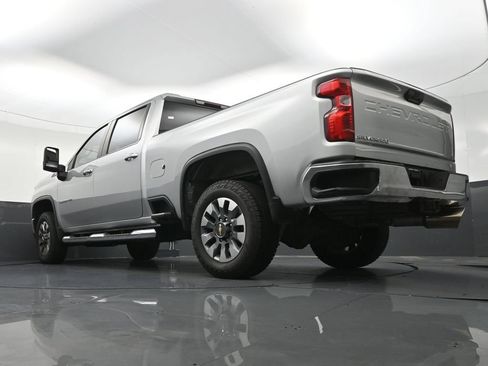 Used 2023 Chevrolet Silverado 2500 LT AWD/4WD image 25
