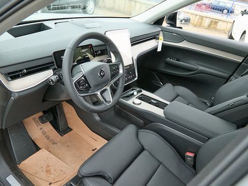 New 2025 Volvo EX90 Ultra image 12