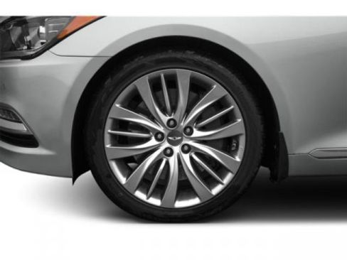 Used 2015 Hyundai Genesis 3.8 w/ Option Group 03 image 15