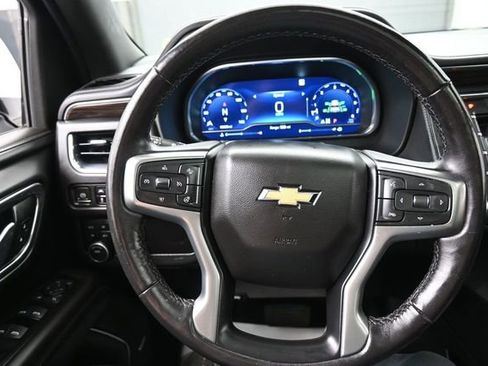 Used 2023 Chevrolet Suburban LT w/ LT Signature Plus Package AWD/4WD image 8