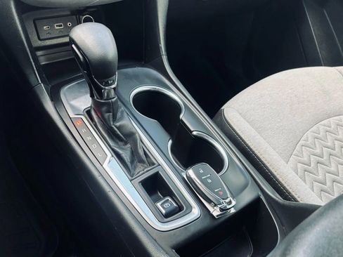 Used 2022 Chevrolet Equinox LS w/ LS Convenience Package image 20