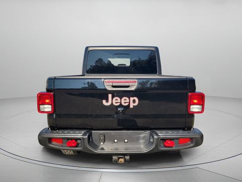 Used 2022 Jeep Gladiator Rubicon w/ Trailer Tow Package image 2