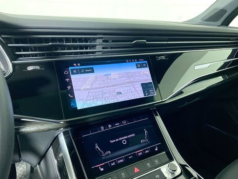 Certified 2025 Audi Q7 3.0T Premium Plus image 4