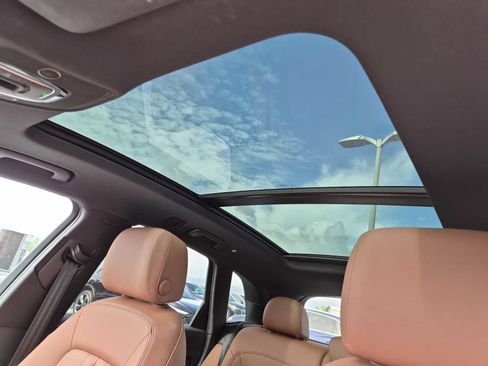 Certified 2023 Audi Q5 2.0T Premium w/ Convenience Package image 18