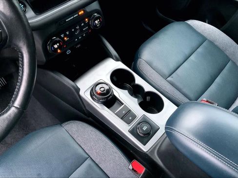 Used 2021 Ford Bronco Sport Outer Banks w/ Outer Banks Package (96D) image 17