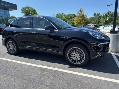 Used 2015 Porsche Cayenne Diesel AWD/4WD image 1