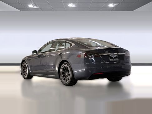 Used 2018 Tesla Model S 75D image 3