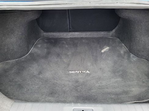 Used 2024 Nissan Sentra SR w/ SR Premium Package image 12