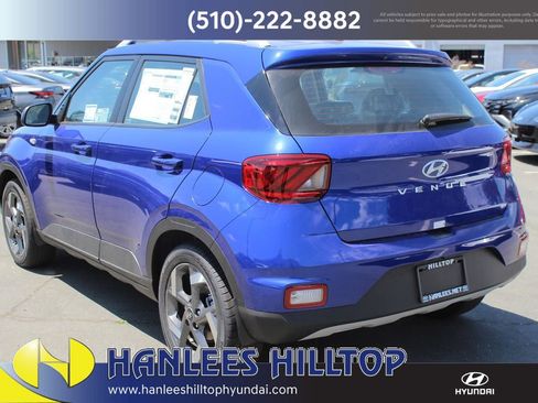 New 2025 Hyundai Venue Limited image 8