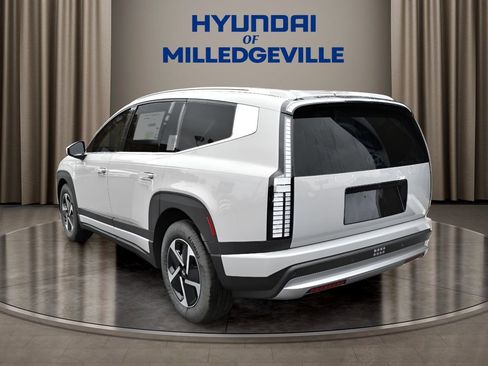 New 2026 Hyundai Ioniq 9 SE image 3