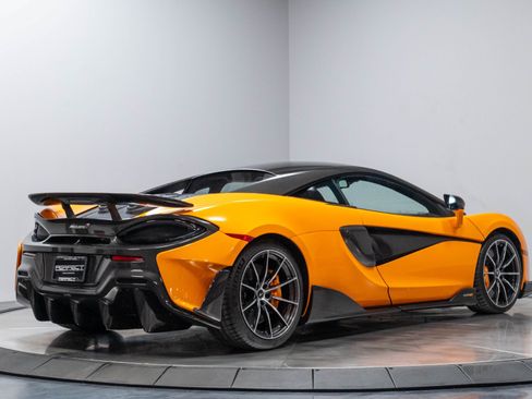 Used 2019 McLaren 600LT RWD image 17