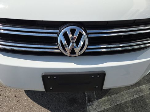 Used 2017 Volkswagen Tiguan Limited w/ Premium Package AWD/4WD image 5