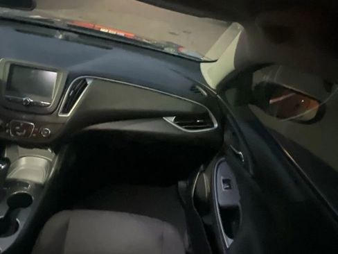 Used 2017 Chevrolet Malibu LS image 32