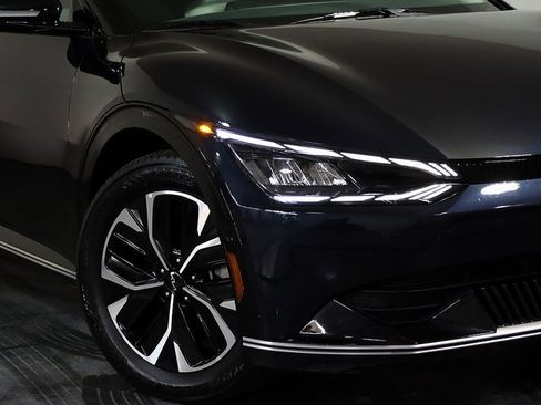 Used 2022 Kia EV6 Wind w/ Wind Technology Package image 8