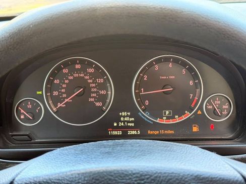 Used 2012 BMW 528i Sedan RWD image 22