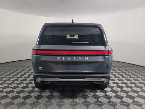 Used 2024 Rivian R1S Adventure AWD/4WD image 4