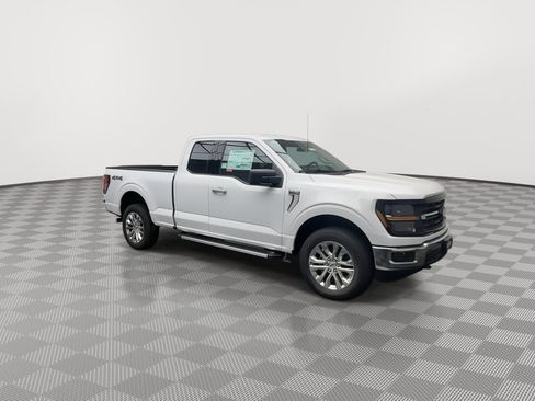 New 2026 Ford F150 XLT w/ XLT Chrome Appearance Package AWD/4WD image 38