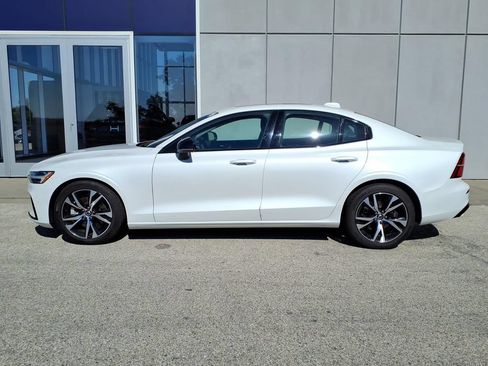 Certified 2025 Volvo S60 B5 Core FWD image 3