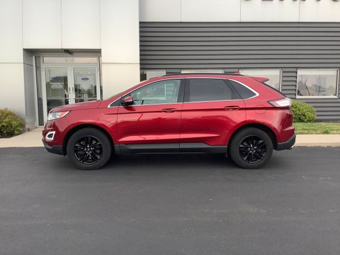 Used 2018 Ford Edge SEL w/ Equipment Group 201A AWD/4WD image 2