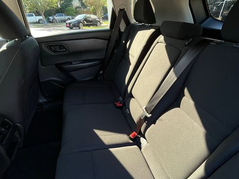 Used 2024 Nissan Rogue S FWD image 22