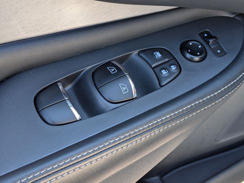 Used 2022 Nissan Murano SL w/ SL Moonroof Package FWD image 14