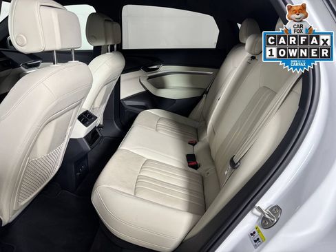 Used 2024 Audi Q8 e-tron Premium Plus w/ Premium Plus Package AWD/4WD image 27