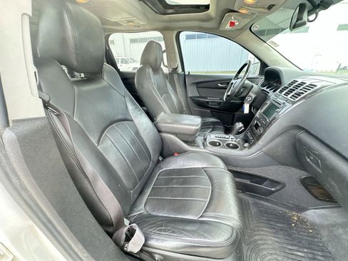 Used 2011 GMC Acadia Denali image 26