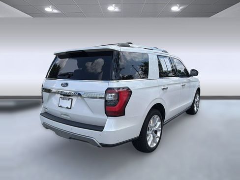 Used 2018 Ford Expedition Limited w/ Equipment Group 302A RWD image 9