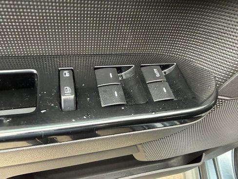 Used 2012 Ford Escape XLT w/ Sport Appearance Pkg AWD/4WD image 14