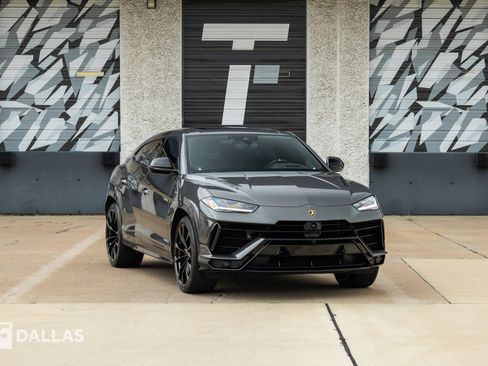 Used 2024 Lamborghini Urus S AWD/4WD image 1