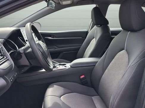 Used 2022 Toyota Camry LE image 24