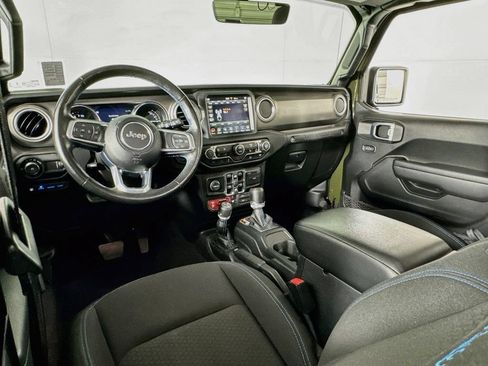 Used 2023 Jeep Wrangler Unlimited Rubicon 4xe w/ Cold Weather Group AWD/4WD image 28