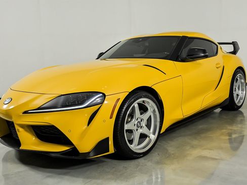 Used 2021 Toyota Supra w/ Safety & Technology Package RWD image 5