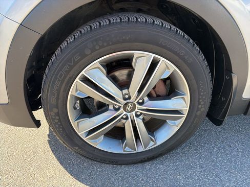 Used 2016 Hyundai Santa Fe SE w/ Option Group 03 image 10