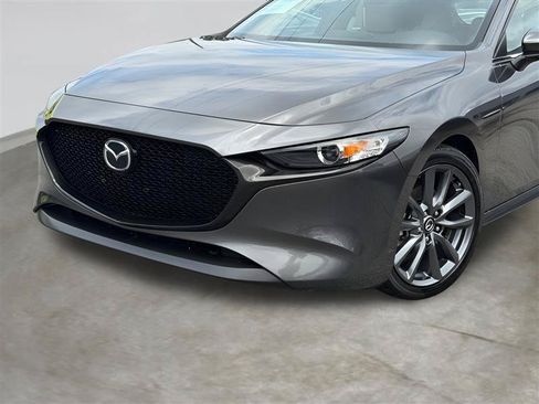 Used 2019 MAZDA MAZDA3 AWD Hatchback image 4
