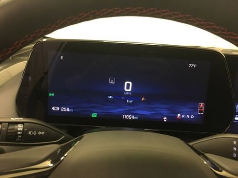 Used 2024 Chevrolet Equinox EV RS image 25